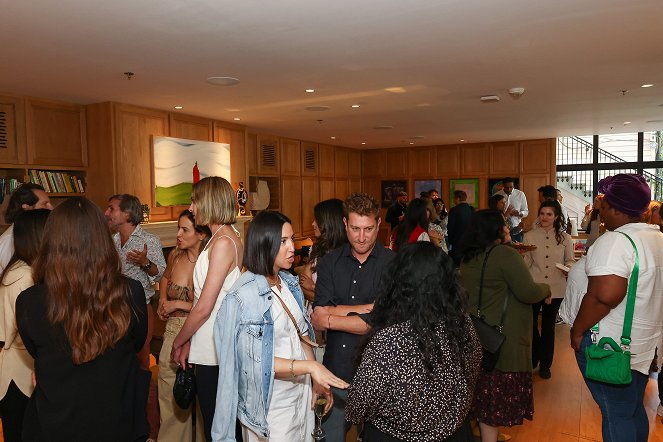 Griselda - Z akcií - "Griselda" special advanced screening reception mingle at San Vicente Bungalows on June 20, 2023 in West Hollywood, California