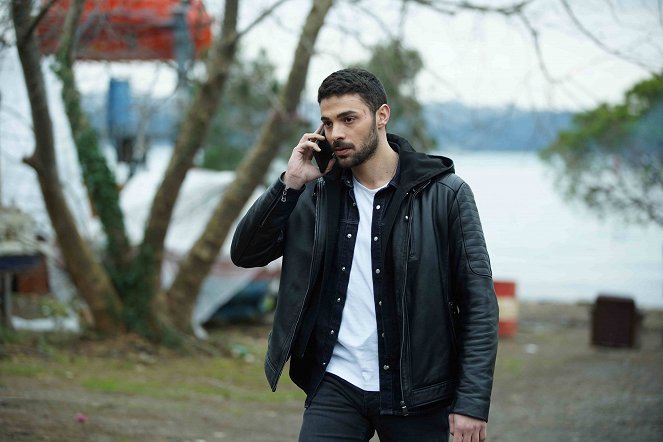 Yabani - Episode 19 - Photos - Halit Özgür Sarı