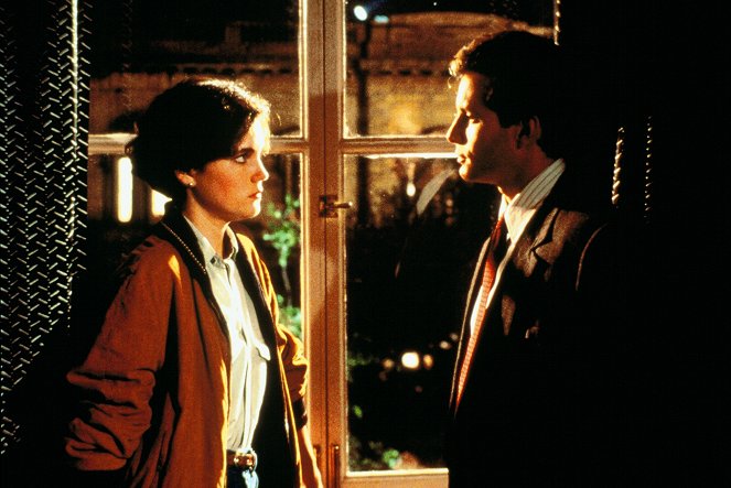 Okno do ložnice - Z filmu - Elizabeth McGovern, Steve Guttenberg