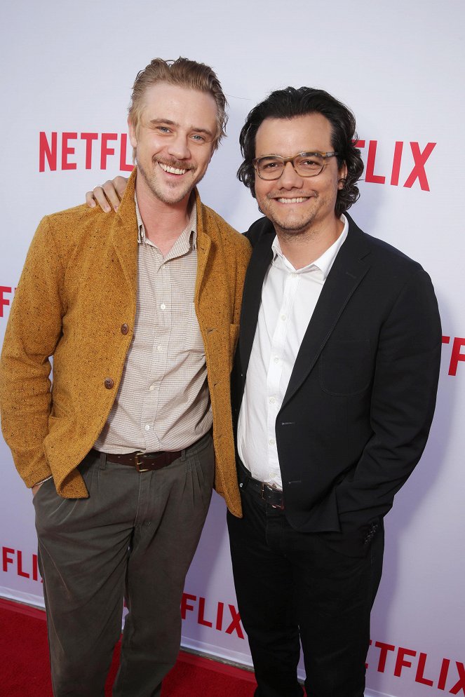 Narcos - Season 1 - De eventos - Los Angeles, California, May 11 - Netflix holds a screening and panel at Paramount Pictures for Narcos