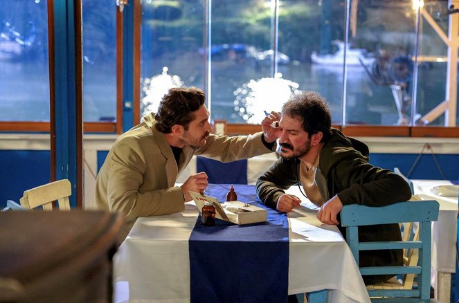 Yıldızlar Bana Uzak - Episode 4 - Photos