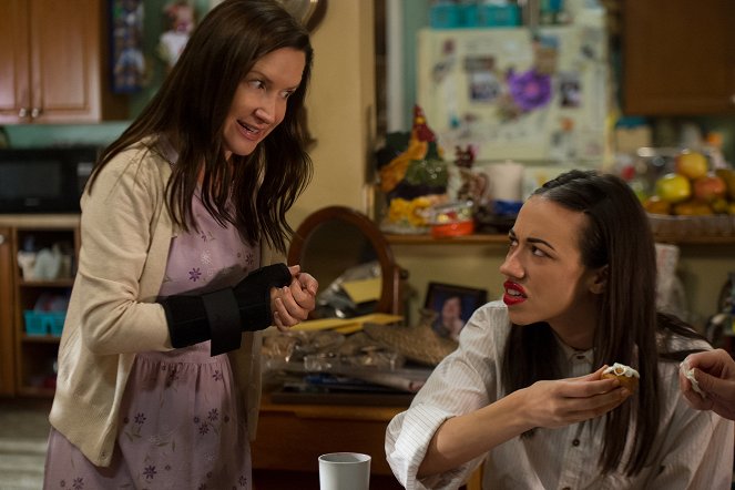 Haters Back Off - Season 1 - Uploding my Fist Video - Photos