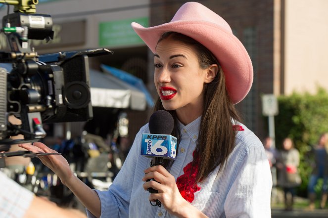 Haters Back Off - Starr off the Parade - Photos