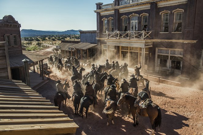 Godless - Dear Roy... - De la película