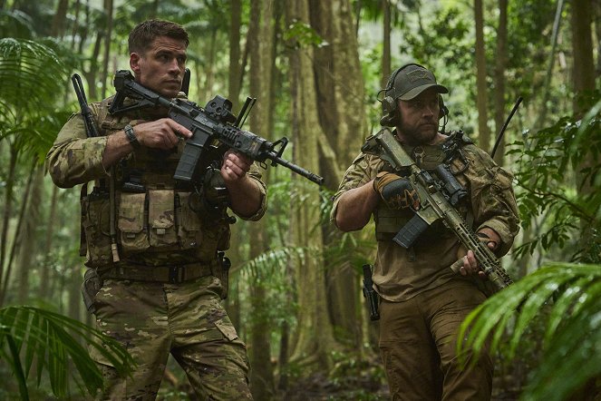 Zona de Risco - Do filme - Liam Hemsworth, Luke Hemsworth