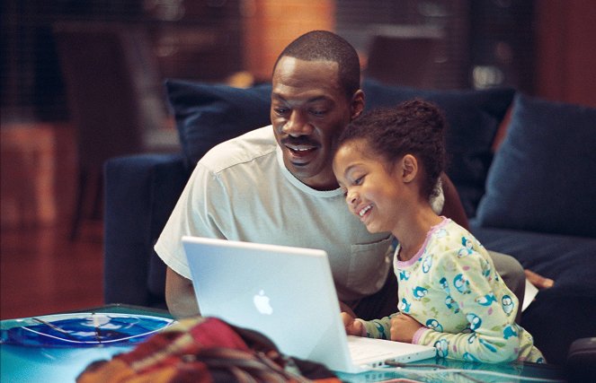 Zuhause ist der Zauber los - Filmfotos - Eddie Murphy, Yara Shahidi