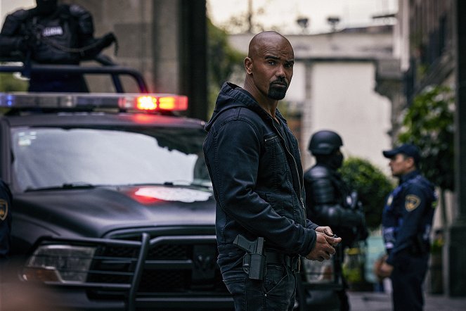 S.W.A.T. - Season 7 - The Promise - Photos - Shemar Moore