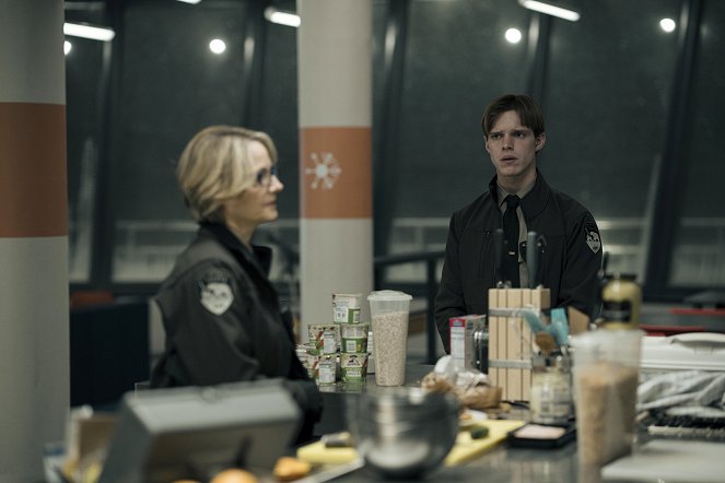 True Detective - Part 1 - Photos - Jodie Foster, Finn Bennett