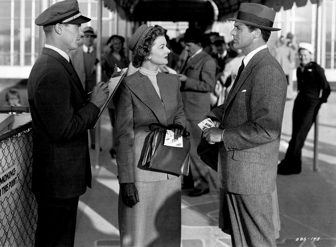 The Bachelor and the Bobby-Soxer - Van film - Myrna Loy, Cary Grant
