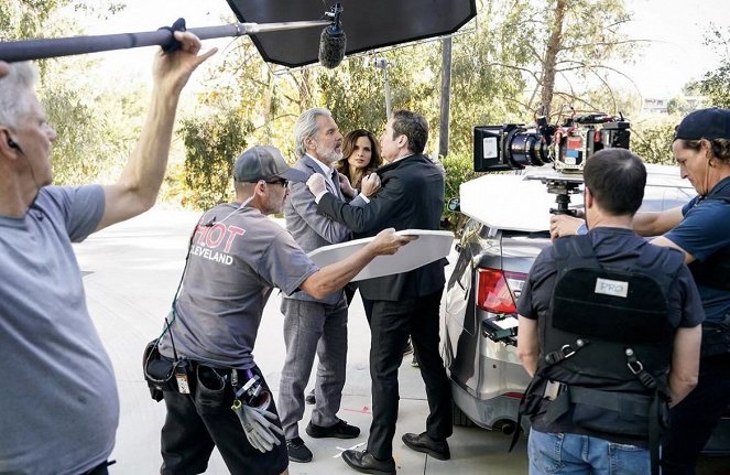 NCIS - Tengerészeti helyszínelők - Season 21 - Forgatási fotók - Gary Cole, Katrina Law