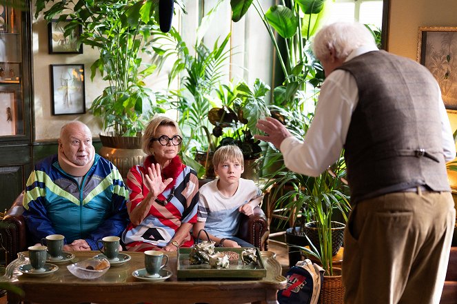 Max und die Wilde 7: Die Geister-Oma - Filmfotos - Thomas Thieme, Uschi Glas, Lucas Herzog