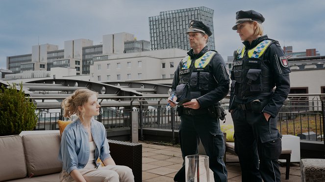 Polícia Hamburg - Season 18 - Im Netz der Lügen - Z filmu