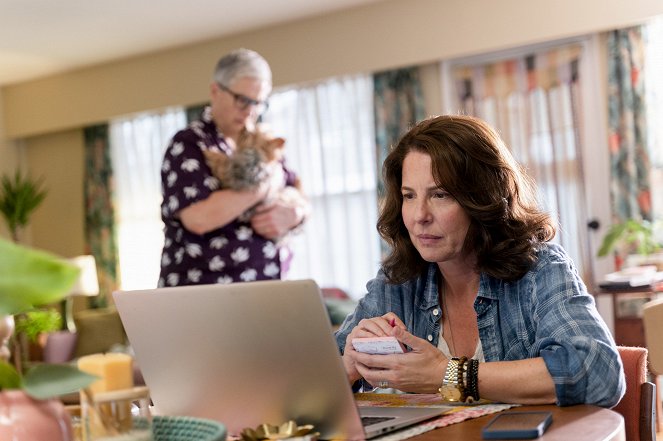 Tracker - Season 1 - Klamath Falls - Film - Robin Weigert