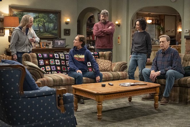 The Conners - Season 6 - Moms and Rats - Photos