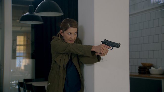 Agent Hamilton - Série 1 - Epizoda 10 - Z filmu