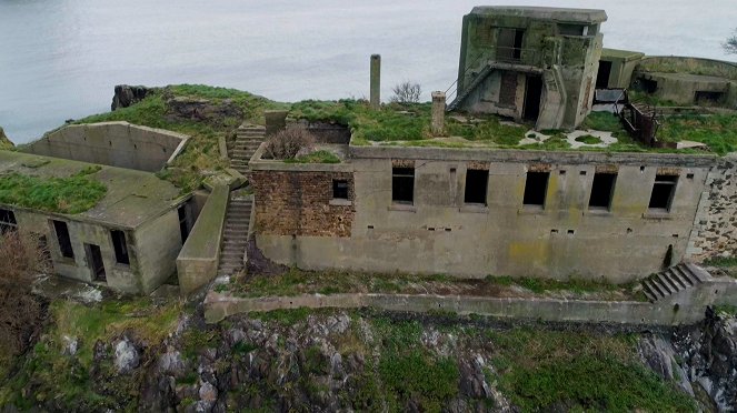 Abandoned Engineering - Disaster at the Maya Hotel - Van film