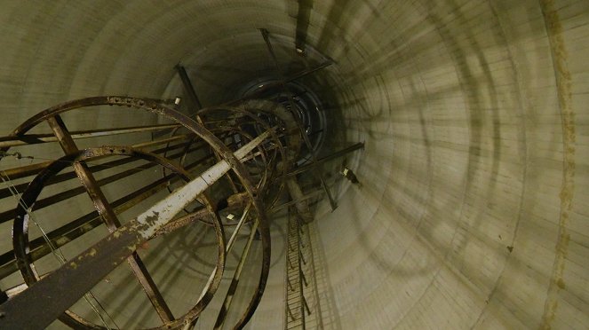 Abandoned Engineering - Murder Underground - Filmfotos
