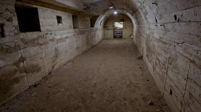 Abandoned Engineering - The Mafia Bunker - Filmfotos