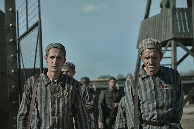 The Tattooist of Auschwitz - Episode 1 - Filmfotók - Jonah Hauer-King