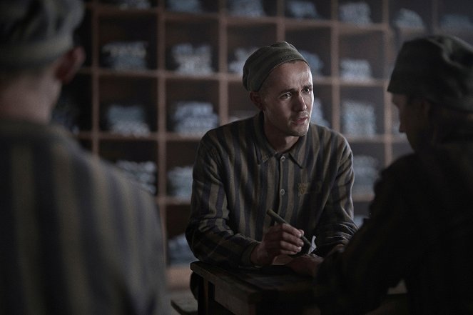 The Tattooist of Auschwitz - Episode 1 - Filmfotók - Jonah Hauer-King