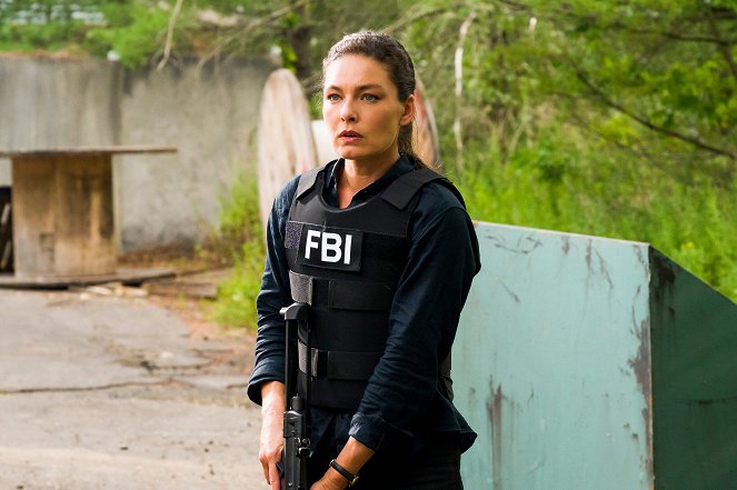 FBI: Most Wanted - Season 4 - Fluch der Waffen - Filmfotos