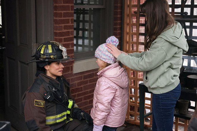 Chicago Fire - The Little Things - Filmfotos - Miranda Ray Mayo