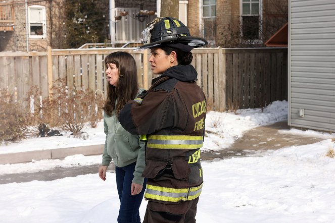 Chicago Fire - Season 12 - The Little Things - Van film - Miranda Rae Mayo