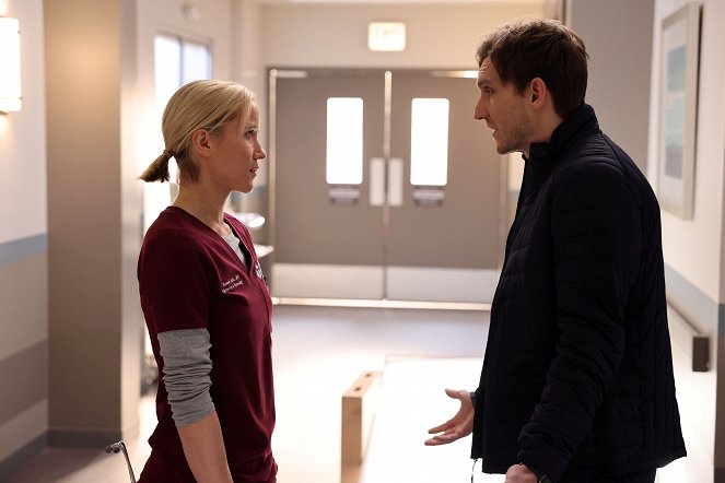 Chicago Med - Season 9 - What Happens in the Dark Always Comes to Light - Photos