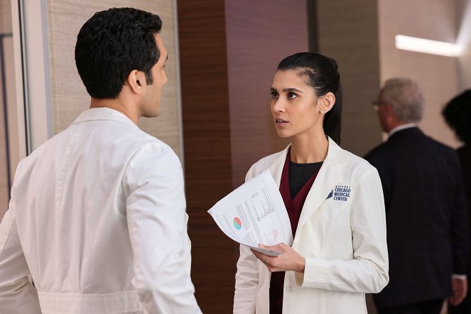 Chicago Med - Season 9 - I Make a Promise, I Will Never Leave You - Photos