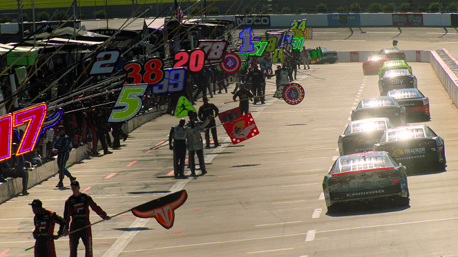 NASCAR: A toda velocidad - Imprevistos - De la película