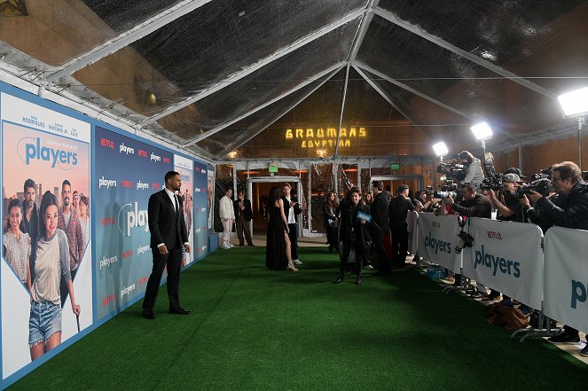 Players - Tapahtumista - Players Los Angeles Premiere at The Egyptian Theatre Hollywood on February 08, 2024 in Los Angeles, California