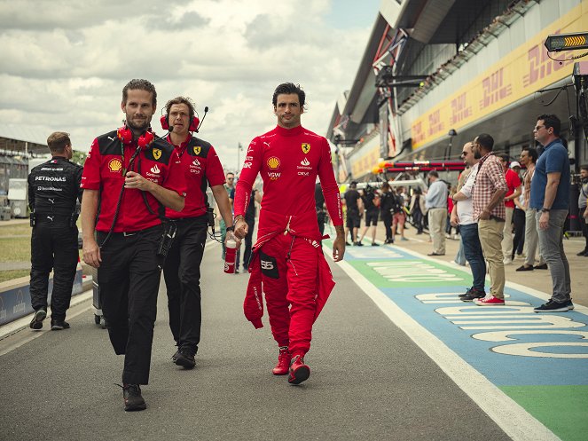 Formula 1: Drive to Survive - Season 6 - Photos - Carlos Sainz