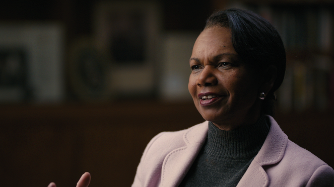 Momentos decisivos: La bomba y la Guerra Fría - El fin de la historia - De la película - Condoleezza Rice