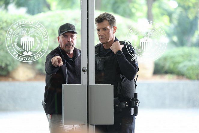 The Rookie - Strike Back - Making of - Nathan Fillion