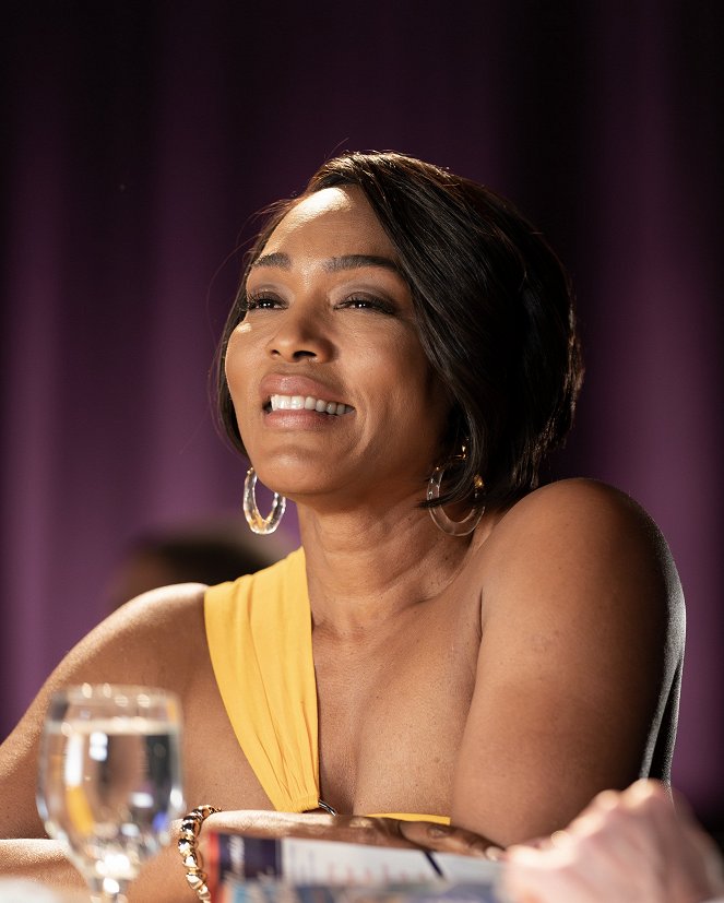 911 L.A. - Hajót elhagyni - Filmfotók - Angela Bassett