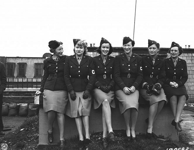 2. světová válka: Ženy v první linii - Z filmu