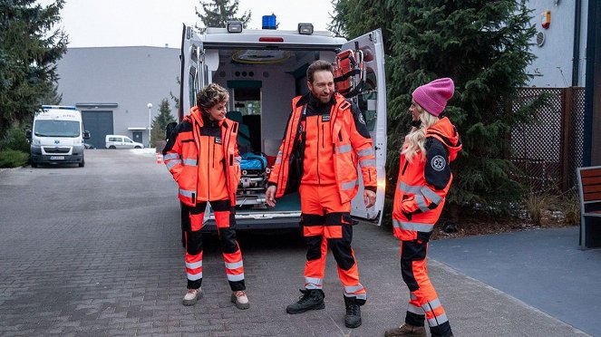 Na sygnale - Pojedynek na szosie - Filmfotos - Klaudia Janas, Dariusz Wieteska, Paulina Zwierz