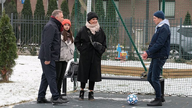 M jak miłość - Episode 55 - Photos - Robert Moskwa, Karina Woźniak, Malgorzata Pienkowska, Igor Pawłowski