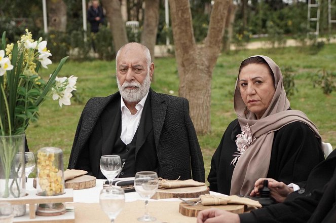 Bir Sevdadır - Kuvat elokuvasta