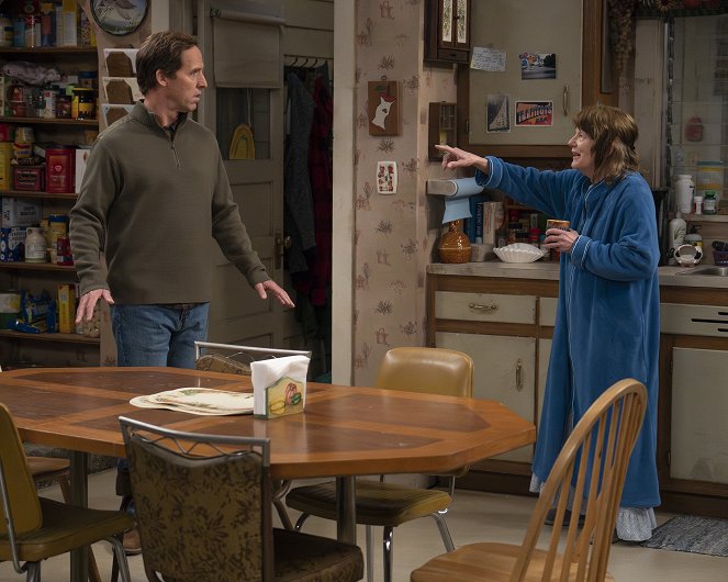The Conners - When Sisters Collide and the Return of the Grifters - Photos