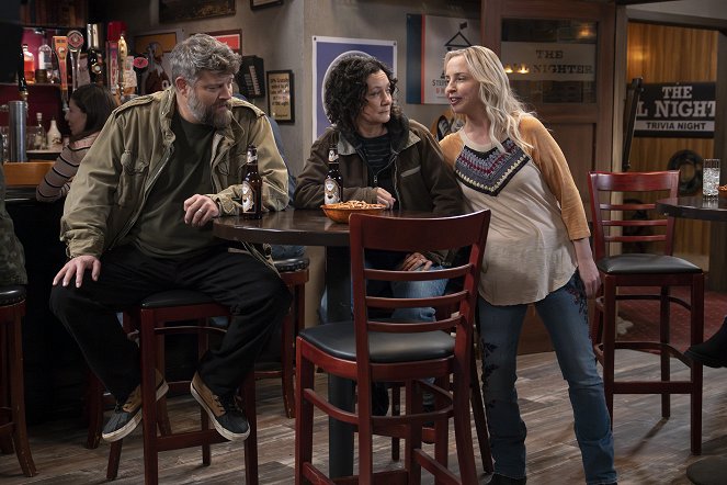The Conners - Season 6 - When Sisters Collide and the Return of the Grifters - Photos