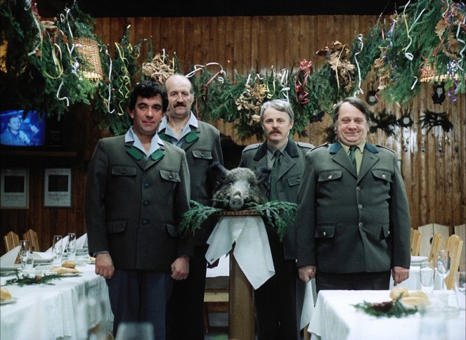 Das Wildschwein ist los - Filmfotos - Petr Čepek, Eugen Jegorov, Petr Brukner, Miloslav Štibich