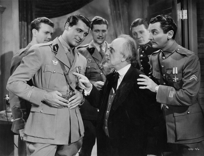 Čest pilotů - Z filmu - Cary Grant, Dennis Morgan, Ferdinand Gottschalk