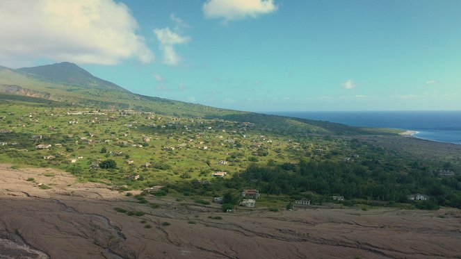 Des volcans et des hommes - Montserrat, une ville fantôme aux Caraïbes - Z filmu