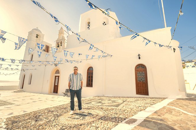 The Reluctant Traveler - Greece: Island-Hopping in the Aegean - Filmfotos - Eugene Levy