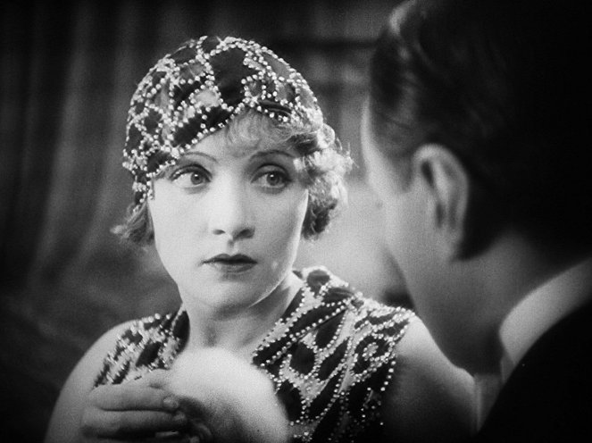 Die Frau, nach der man sich sehnt - Filmfotos - Marlene Dietrich