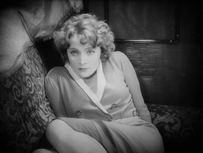 Žena, po níž muži prahnou - Z filmu - Marlene Dietrich