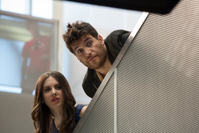 Search Party - Photos - Alison Brie, Adam Pally