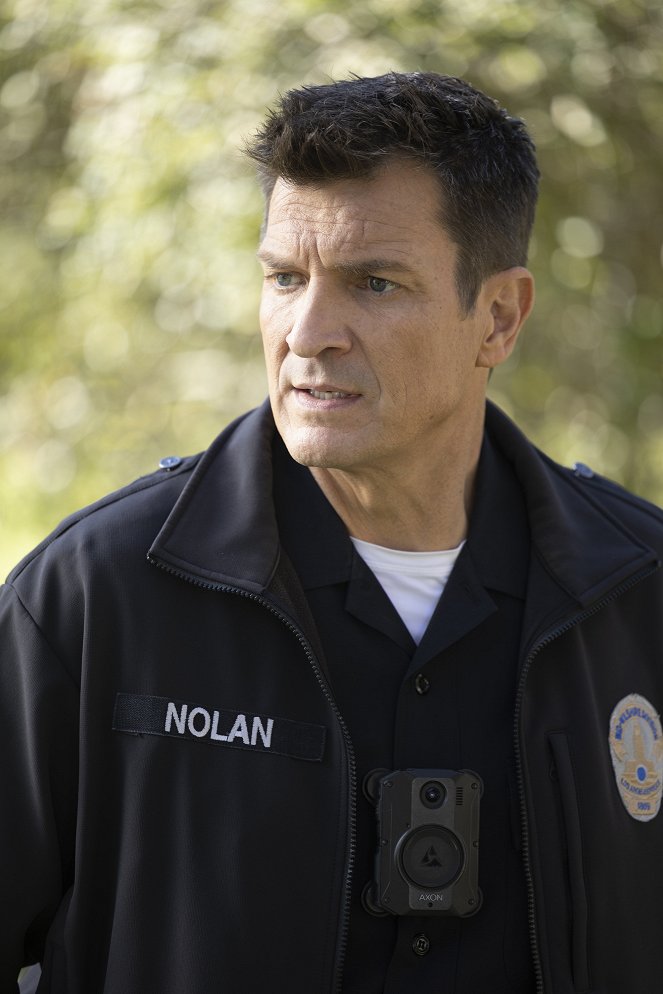The Rookie - Training Day - Photos - Nathan Fillion