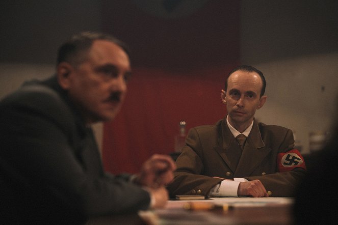 Rise of the Nazis - The Downfall - Who Will Betray Him? - Filmfotos